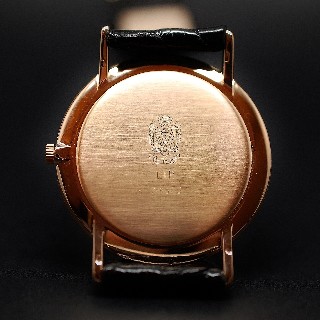 Très Rare Montre Lip (Blancpain) extraplate Homme en Or rose 18k Mécanique Vers 1970.