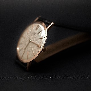 Très Rare Montre Lip (Blancpain) extraplate Homme en Or rose 18k Mécanique Vers 1970.