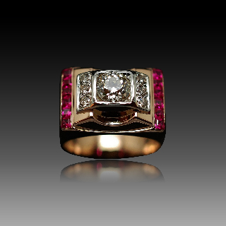 Bague Tank vintage vers 1940 en Or 18K et Platine avec Diamants et Verneuils. Bague Tank vintage vers 1940 en Or 18K et Platine avec Diamants et Verneuils.