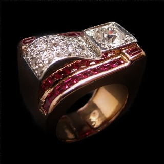 Bague Tank vintage vers 1940 en Or 18K et Platine avec Diamants et Verneuils.