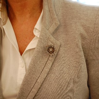 Broche en Or 14 Cts et Argent avec Rubis et Diamants.