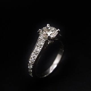 Solitaire Diamant 0.98 Cts F-VVS1 en Or 18 Cts + 0.50 Cts.