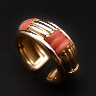 Bague Boucheron or jaune 18 k, anneaux interchangeables,  Diamants ,Corail et Bois.