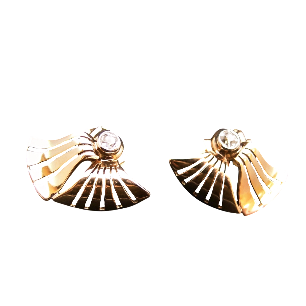 Boucles d'oreilles en or jaune 18k et platine avec Diamants Vers 1940. Motif éventail. Boucles d'oreilles en or jaune 18k et platine avec Diamants Vers 1940. Motif éventail.