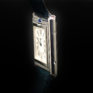 Montre Cartier Tank Basculante Médium Quartz en acier Vers 2000.