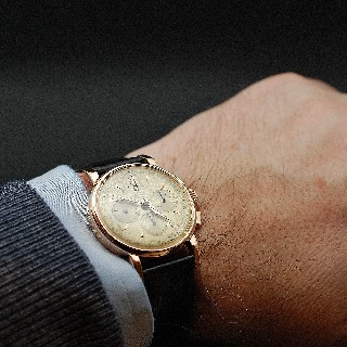 Montre Jaeger Vintage Chronographe Or rose 18k Mécanique Vers 1951.