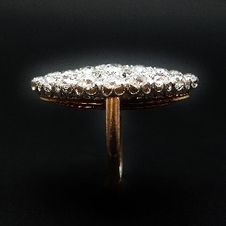 Bague Marquise en Or 18k et platine vers 1910 avec 2.4 Cts de Diamants  .