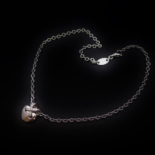 Collier Pendentif ChaumetCoeur "Lien" or gris 18k diamants de 1999. Collier Pendentif ChaumetCoeur "Lien" or gris 18k diamants de 1999.