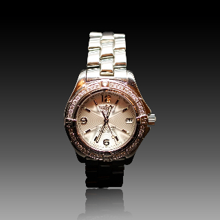 Montre Breitling "Colt Oceane" dame en acier quartz . Lunette Diamants.