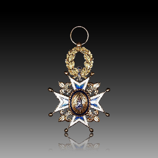 Grande Croix de l'Ordre de Chevalier de l'ordre de Charles III d'Espagne en or 18k et email Vers 1890.