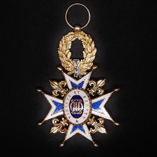 Grande Croix de l'Ordre de Chevalier de l'ordre de Charles III d'Espagne en or 18k et email Vers 1890.