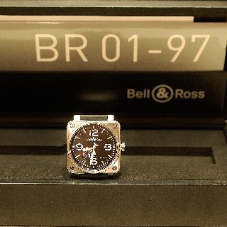 Montre Bell & Ross Acier BR-01-97 Réserve de marche  Boite et Papiers de 2005.