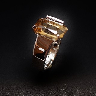 Bague Citrine et Diamants en Or gris 18k.Taille 54.