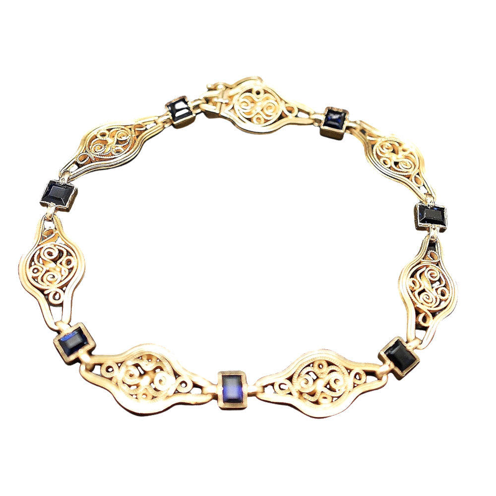 Bracelet en or jaune 18K avec Saphirs Vers 1900  . Poids: 13,10 gr 