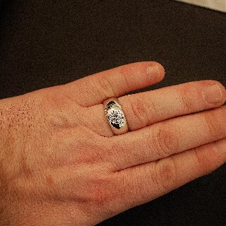 Bague Jonc Anglais en Or gris 18K Massif  avec Diamant Brillant 1,23 Cts K-VS2.