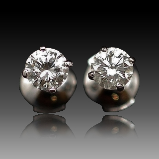 Puces d'oreilles Diamants 2 x 0.49 Cts G-VS en Or Gris 18k Puces d'oreilles Diamants 2 x 0.49 Cts G-VS en Or Gris 18k