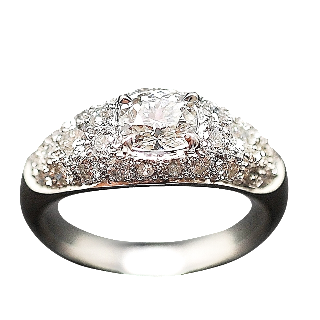 Bague Or Gris 18k avec 1.54 Cts de Diamants brillants et Coussin.