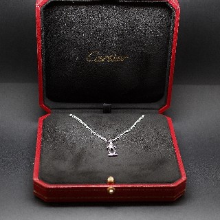 Collier Pendentif Cartier Charms de 2006 en or gris 18k, Maille Jaseron.