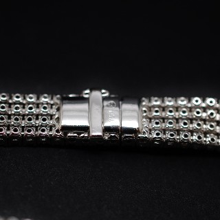 Bracelet en or gris 18 Cts avec 13.58 Cts de Diamants H-VS.