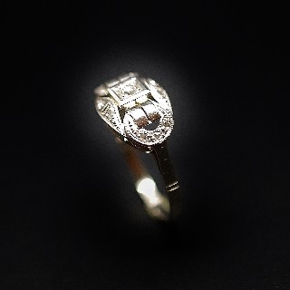 Bague en Or 18 Cts & platine avec 0.15 Ct  de Diamants taille ancienne .Taille 54