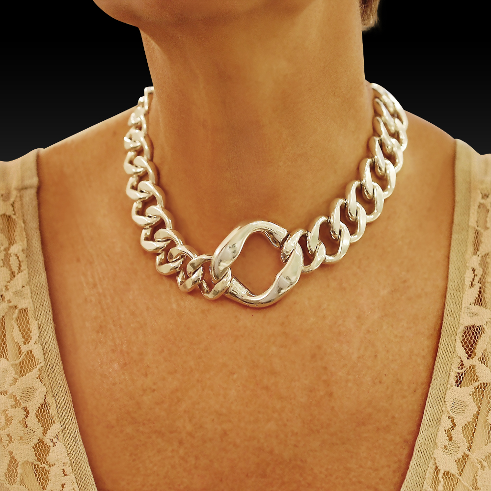 Collier Ras du Cou Hermes en Argent Maille Gourmette.