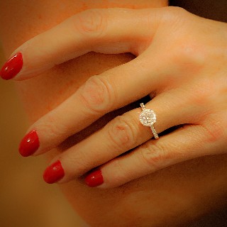 Solitaire en platine avec Diamant brillant 0.66 Cts H-VS2 + 0.30 Cts.