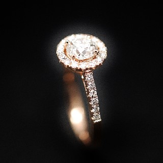 Solitaire en or rose 18 Cts avec Diamant brillant 0,72 Cts F-VS2 + 0.30 Cts.