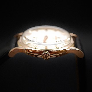 Montre Omega Vintage Constellation Pie-Pan Automatique en Or rose 18k  Vers 1960.  