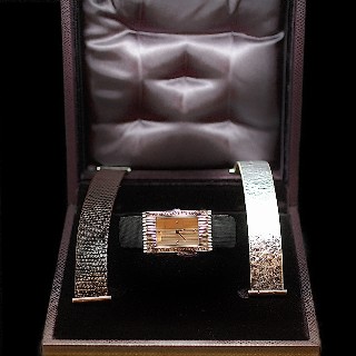 Montre Boucheron "Reflet" de Dame Moyen modèle acier et Diamants .