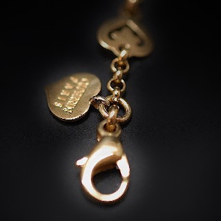 Bracelet O.J Perrin en Or 18k "Legende" 6 Coeurs vers 2010.