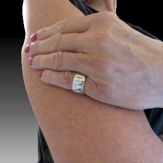 Bague Boucheron Or gris 18k Massif . Taille 51 . Bague Boucheron Or gris 18k Massif . Taille 51 .