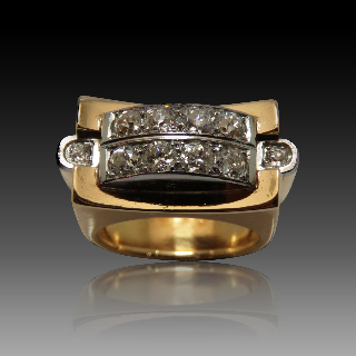 Bague Tank vintage vers 1940 en Or 18K et Platine avec Diamants . Bague Tank vintage vers 1940 en Or 18K et Platine avec Diamants .