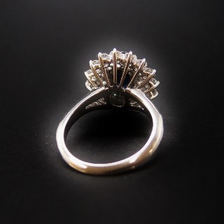  Bague Or gris 18K Avec Saphir fin 2 cts et double entourage diamants .Taille 50.