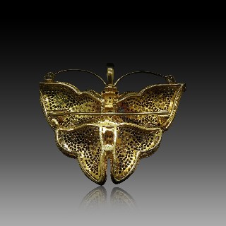 Broche Pendentif Papillon Or jaune 18 Cts massif et Diamants Brillants et Poires