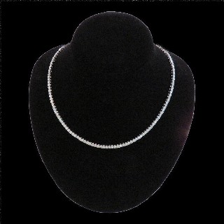 Collier "Rivière" ligne Diamants 15.09 Cts G-VS en Or gris 18k. 45 cm