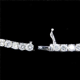 Collier "Rivière" ligne Diamants 15.09 Cts G-VS en Or gris 18k. 45 cm