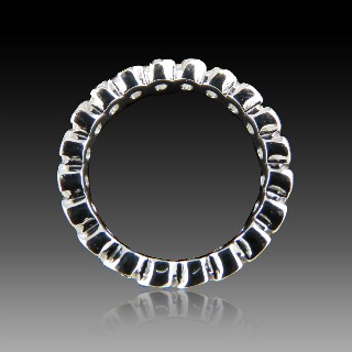 Alliance or gris 18k avec 1,80 Cts de Diamants Brillants G-VS. Taille 53.