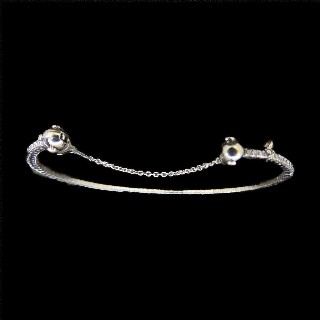 Bracelet Messika Skinny Taille S Or gris 18k Diamants. Prix neuf : 4550€.