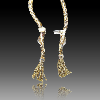 Collier pendentif en or 18 Cts et platine vers 1950 avec diamants . Collier pendentif en or 18 Cts et platine vers 1950 avec diamants .