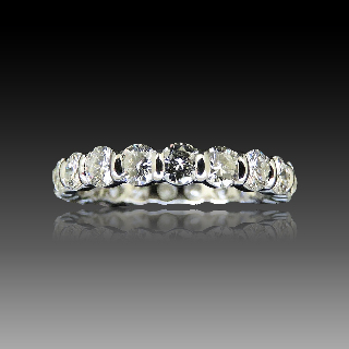 Alliance or gris 18k avec 2.80 Cts de Diamants Brillants G-VS. Taille 59.