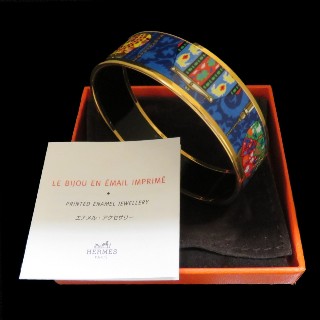 Bracelet Hermes émail Imprimé Plaqué Or 18 mm . Prix Neuf : 470€