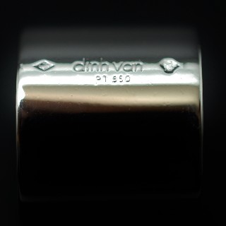 Bague Dinhvan Platine avec Diamants Brillants de 2007. Taille 60. Bague Dinhvan Platine avec Diamants Brillants de 2007. Taille 60.