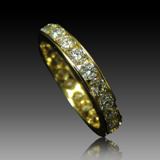 Alliance or jaune 18k avec 1.98 Cts de Diamants Brillants H-SI. Taille 55.