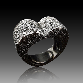 Bague Coeur Or Gris 18 carats  avec 10.0 Cts de Diamants H-VS.