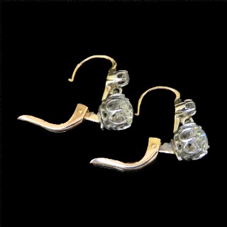  Boucles d'oreilles Dormeuses en or gris 18k et Platine vers 1930 avec Diamants 1,50 Cts