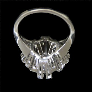 Bague Or gris 18K avec Diamants taille brillants et Diamants baguettes 