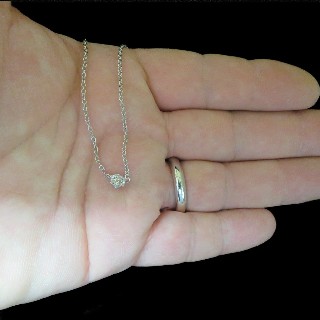 Collier Pendentif Montblanc avec Diamant 0,52 cts D-Pur 10x Or gris 18k.