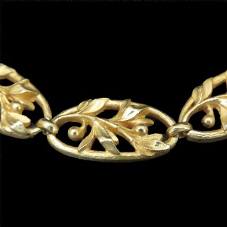 Bracelet en or jaune 18K  Vers 1900  . Poids: 24.60 gr 