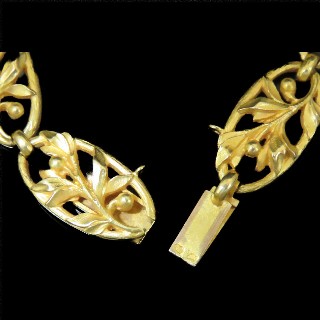 Bracelet en or jaune 18K  Vers 1900  . Poids: 24.60 gr 