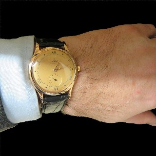 Montre Omega Vintage  Automatique en Or rose 18k  Vers 1949. 34 mm.